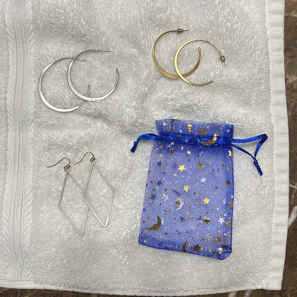Earring bundle!!
